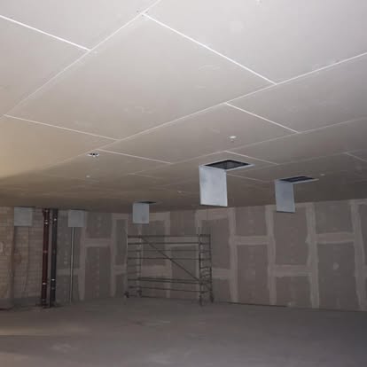 Trockenbau im Innenausbau eines Ladenlokals